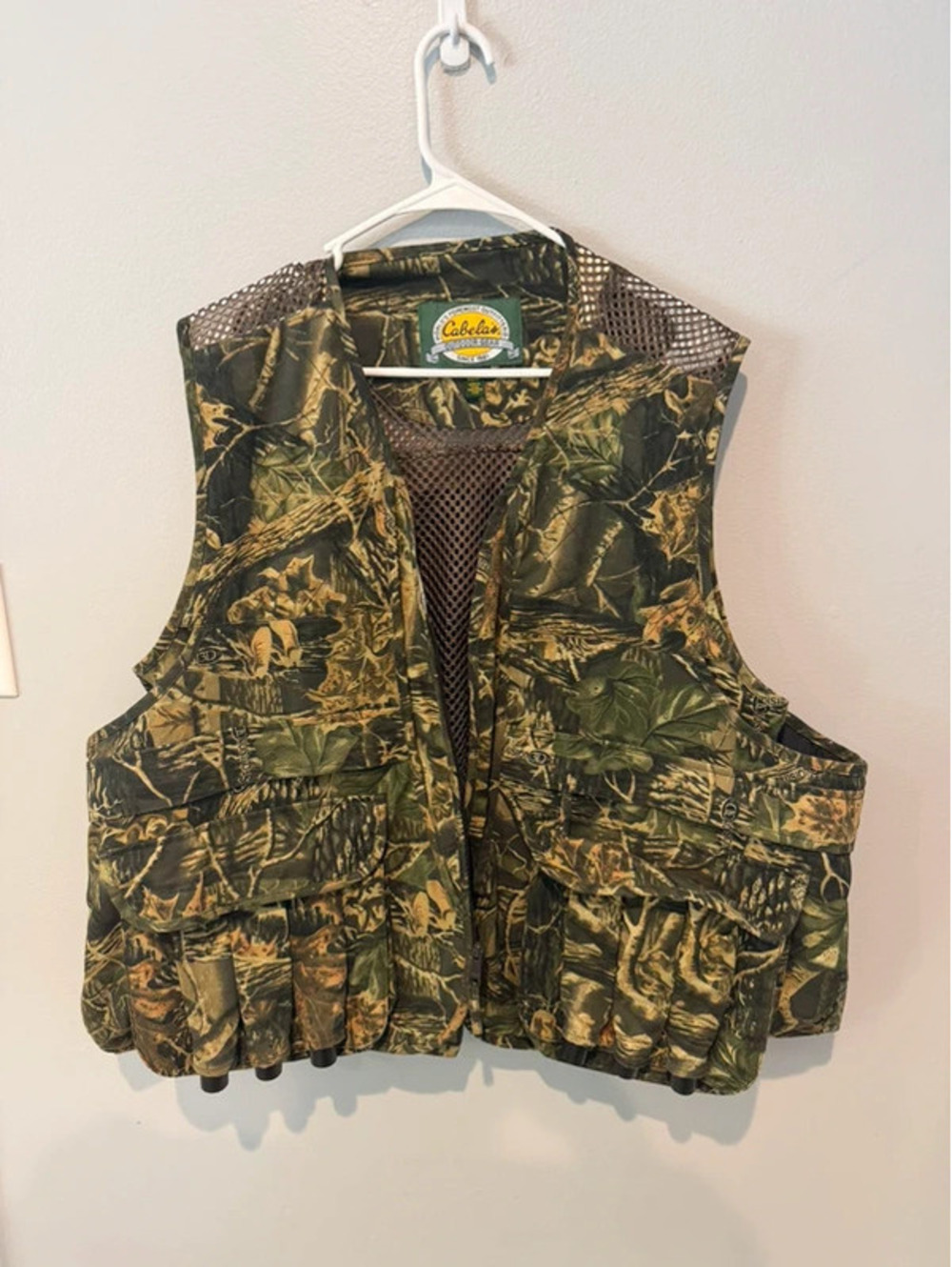 Cabela’s Seclusion 3D Camo fishing Vest Men’s Large